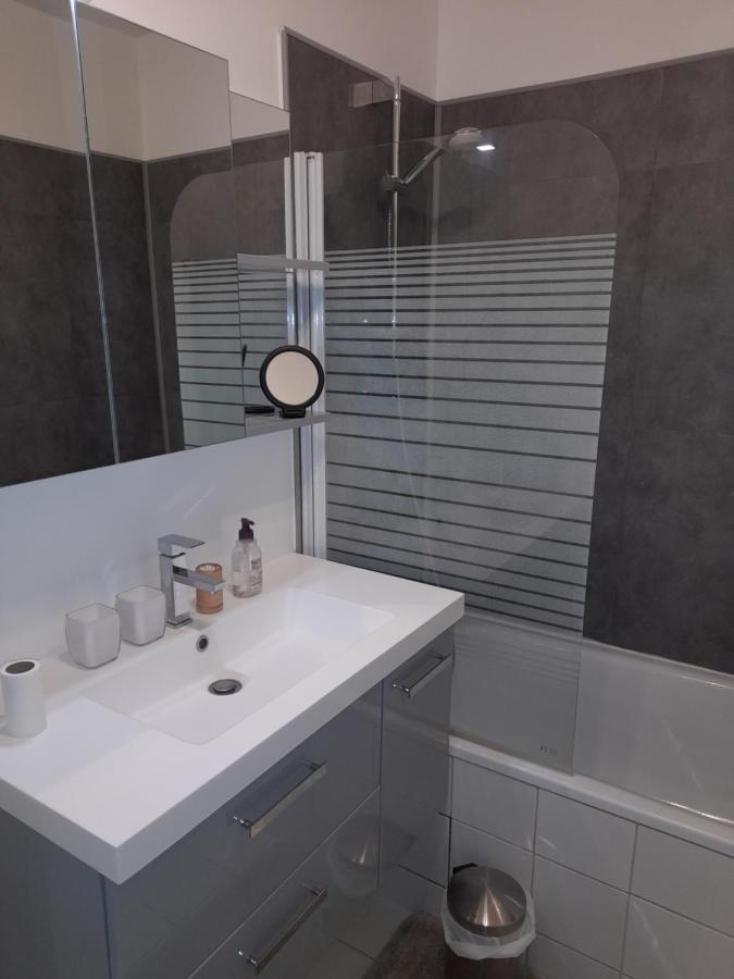 Studio Meuble Bussy-Saint-Georges Ngoại thất bức ảnh