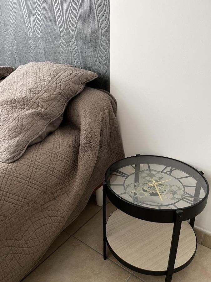 Studio Meuble Bussy-Saint-Georges Ngoại thất bức ảnh